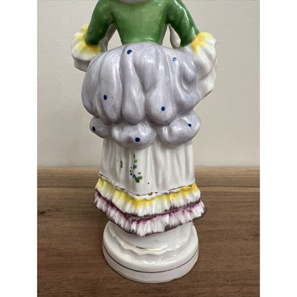 Vtg 8" Woman in Blue Hat Gold Trim Figurine Made in Japan Hand Painted Porcelain - Picture 9 of 15